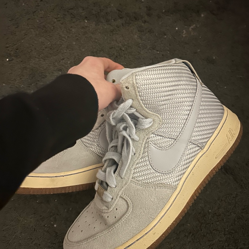 Nike Air High-Tops in Gray and Cream